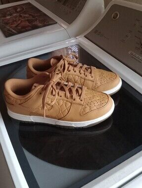 Nike Dunk Low 'Quilted Wheat'  Women's 7.5 NWOT